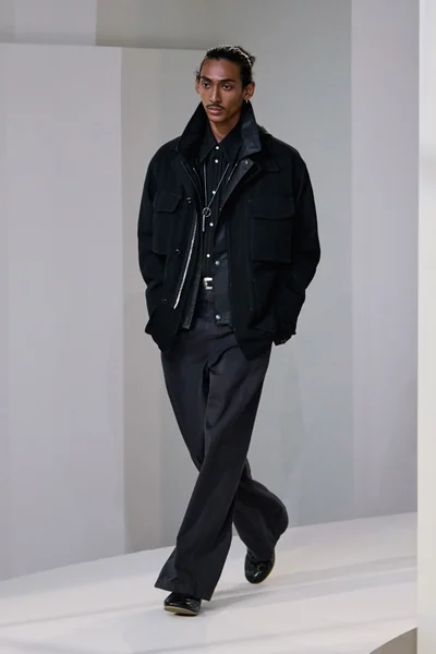 Look 27